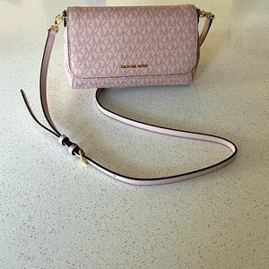 Michael Kors crossbody purse bag